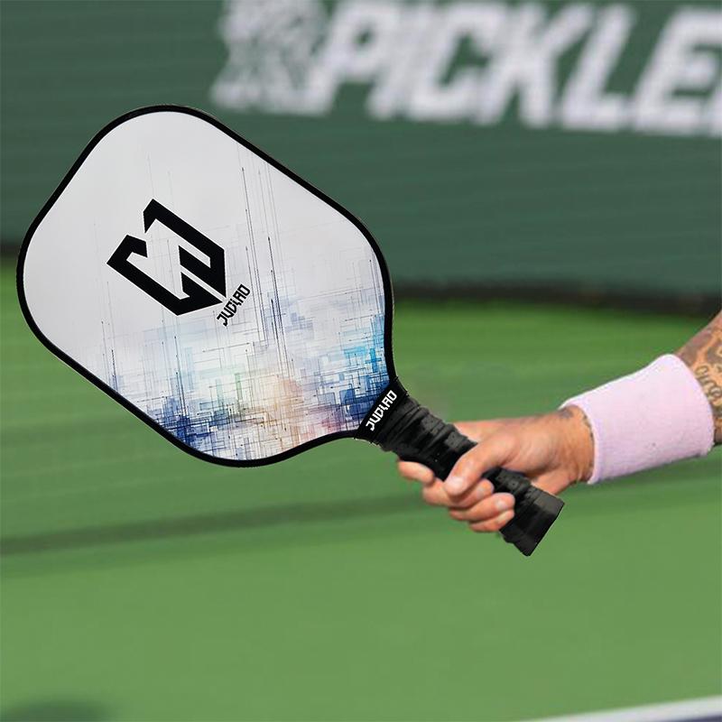 pagaie de pickleball en carbone